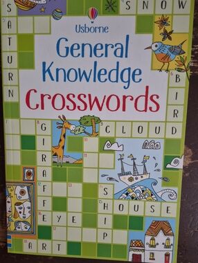 Usborne General Knowledge Crosswords - Green Puzzle Book
